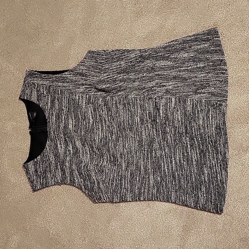 Halogen Peplum Top EUC (Size large)
